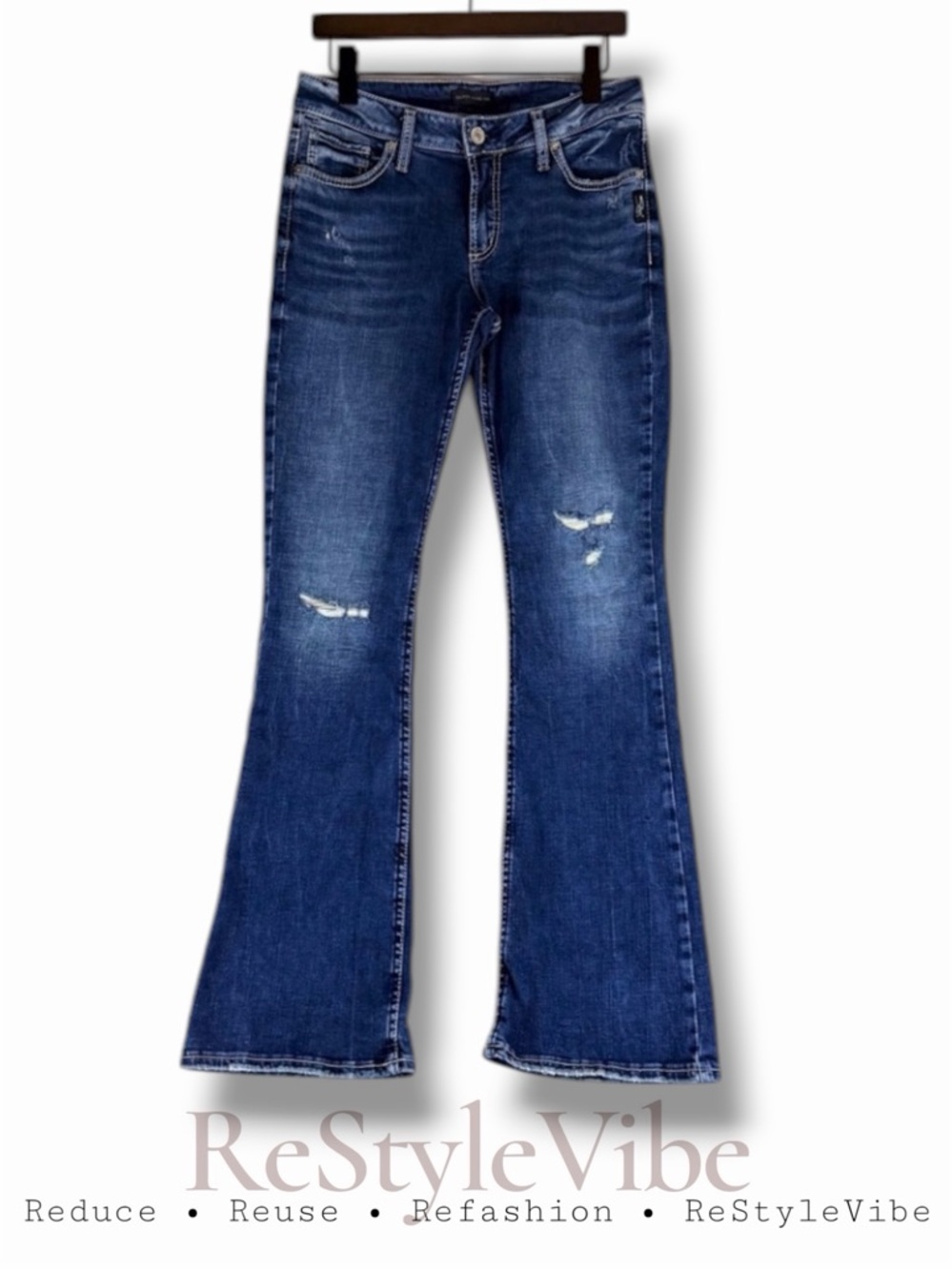 SILVER JEANS CO Women’s Size 28/L33 Denim Elyse Boot Style Stretch Mid Rise Fit